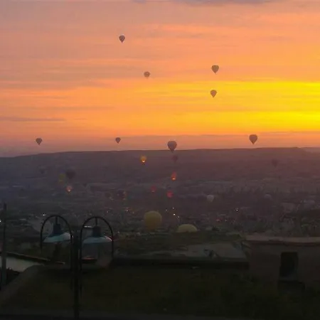 Hotel My Cave La Maison Du Reve 2*